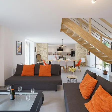 Pointe Du Raz By Interhome *